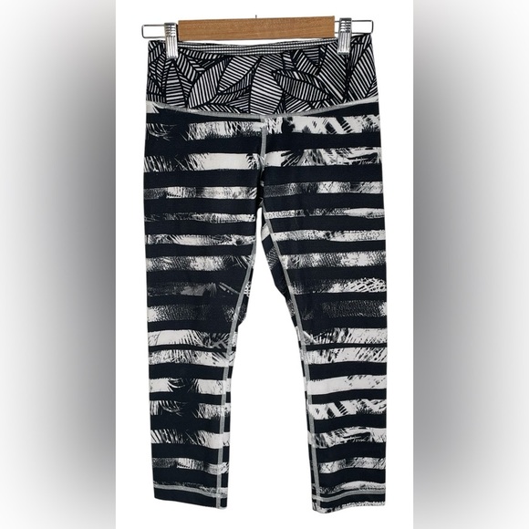 Lululemon | Shady Palms 🌴 Wunder Under Crop Leggings Size 6 - Picture 4 of 9